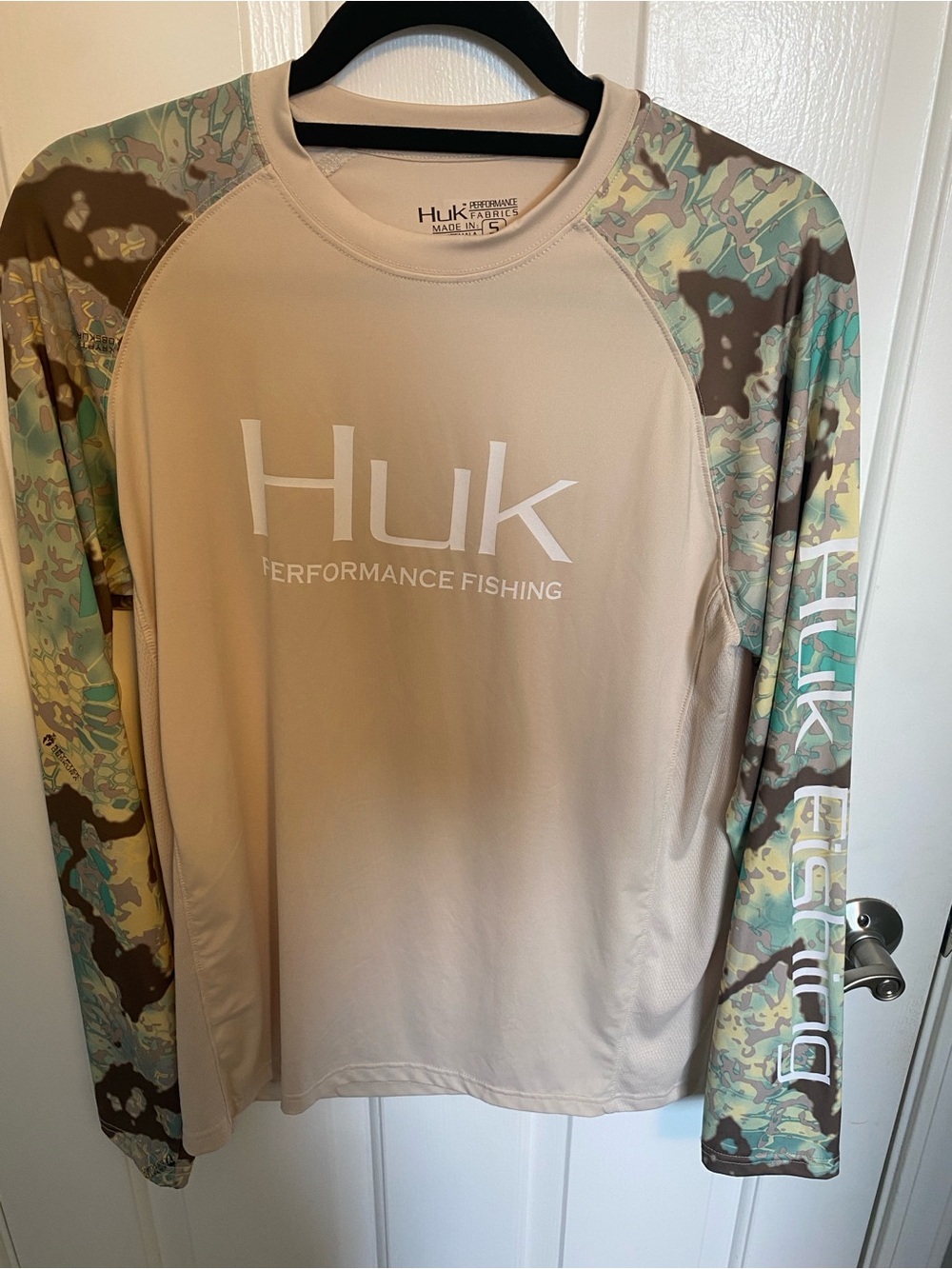 Huk Tan Long-Sleeve Performance Fishing Shirt with Camo Sleeves